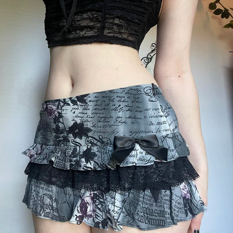 Gothic Aesthetic Short Skirt y2k Print Lace Patchwork Low Rise A-line Mini Skirts Black Bow Stitching Skirt Lady Vintage