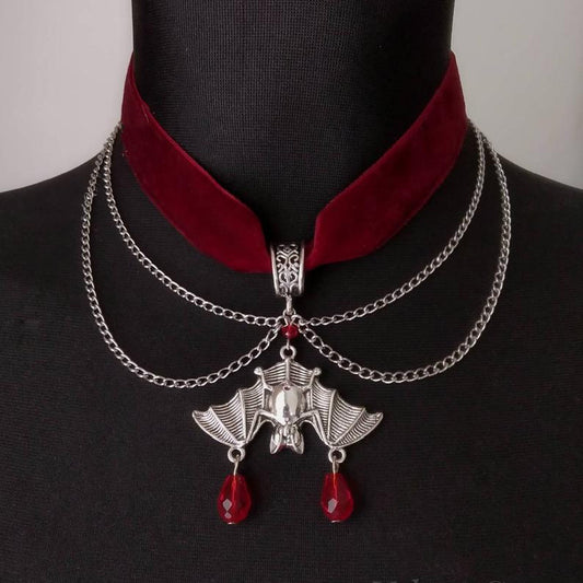Clavicle Chain Bat Beads Gothic